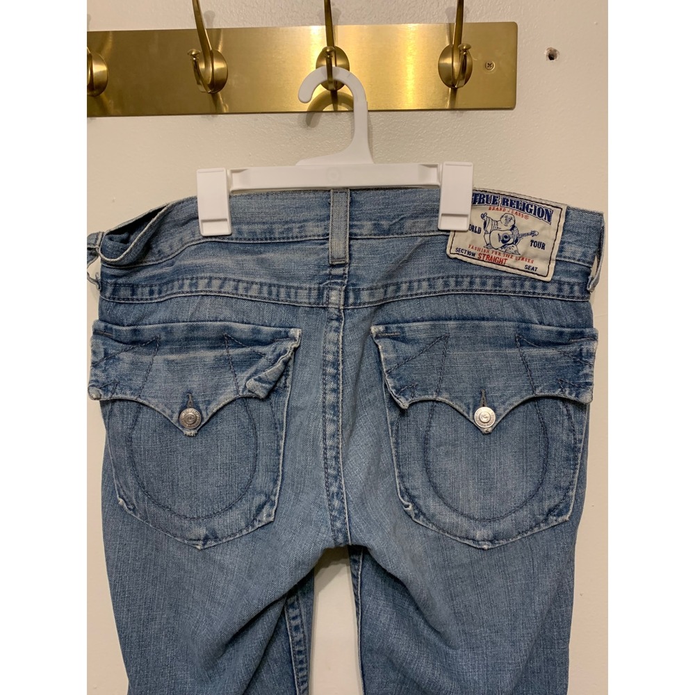 True Religion Straight Leg Jeans Womens Light Wash Distressed Denim size 33‎